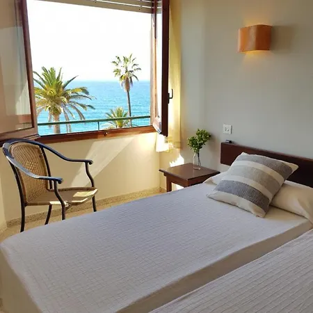 Maeva ,1 Star * 료렛 드 마르