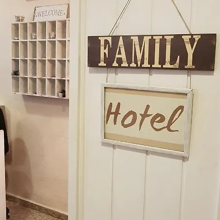 Maeva ,1 Star * 료렛 드 마르